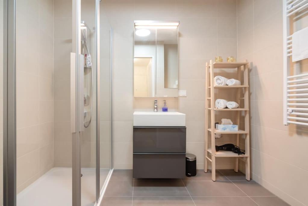 Hoch Hinaus, Neu Und Stilvoll Mit Pool Am Dach Apartman Bécs Kültér fotó